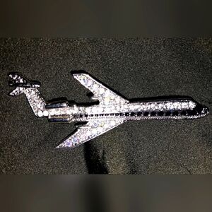 Airplane brooch (NEW)